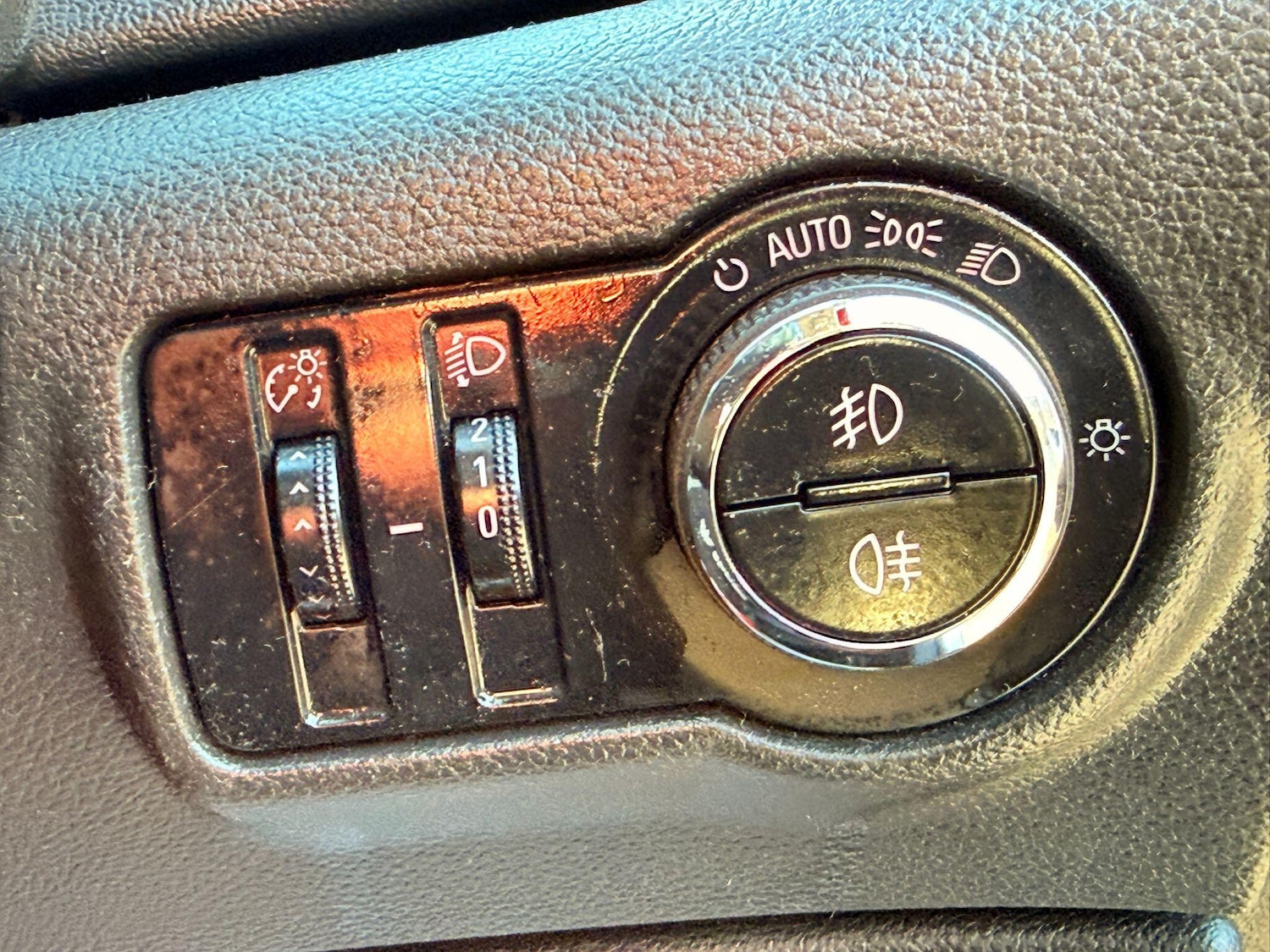 Used Vauxhall Astra 2010 for sale - 78147908: Photo 27