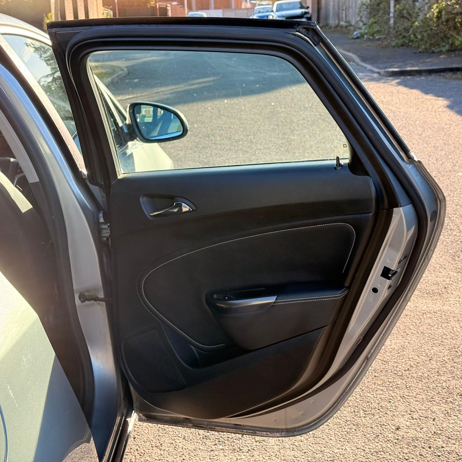 Used Vauxhall Astra 2010 for sale - 78147908: Photo 33