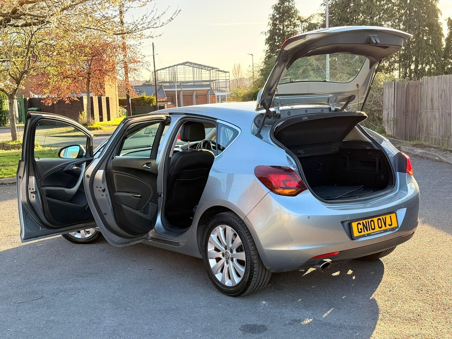 Used Vauxhall Astra 2010 for sale - 78147908: Photo 4