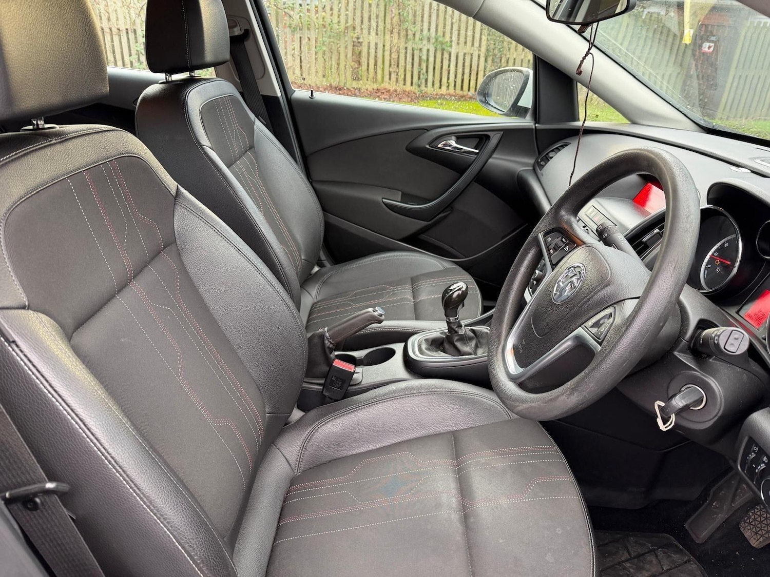 Used Vauxhall Astra 2012 for sale - 77084506: Photo 16