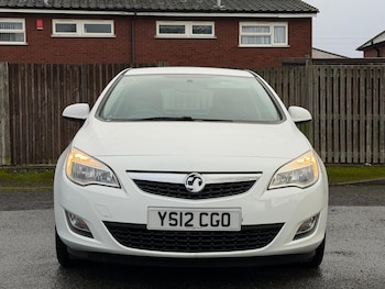 Used Vauxhall Astra 2012 for sale - 77084506: Photo