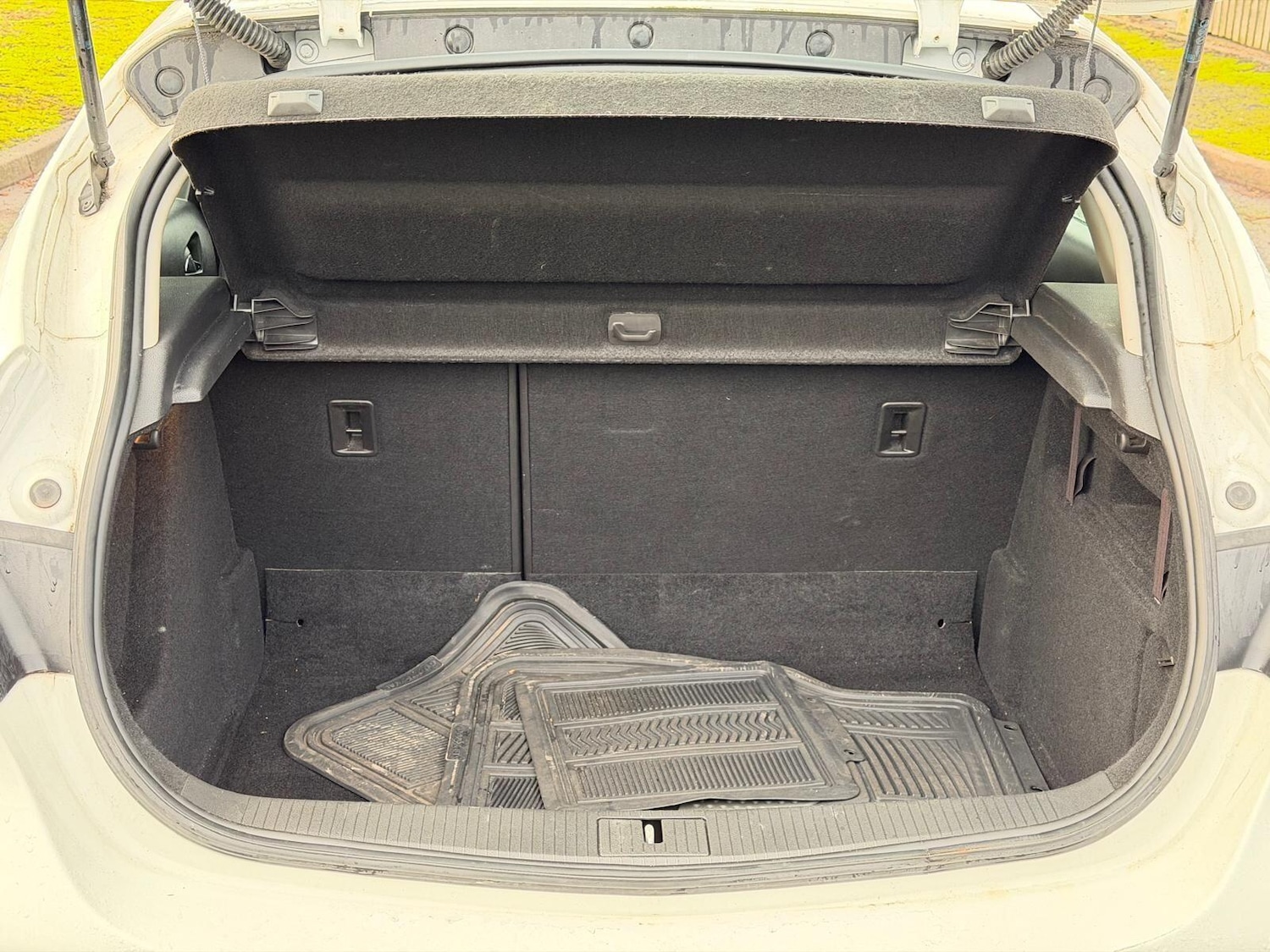 Used Vauxhall Astra 2012 for sale - 77084506: Photo 38