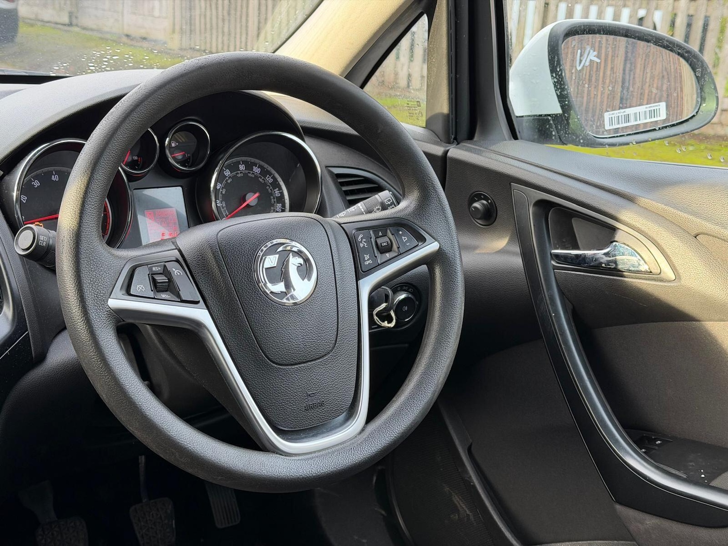 Used Vauxhall Astra 2012 for sale - 77084506: Photo 39