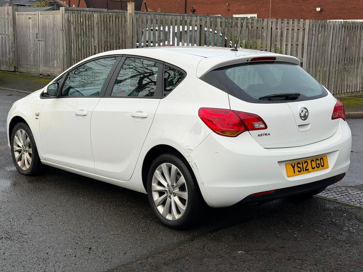 Used Vauxhall Astra 2012 for sale - 77084506: Photo 4