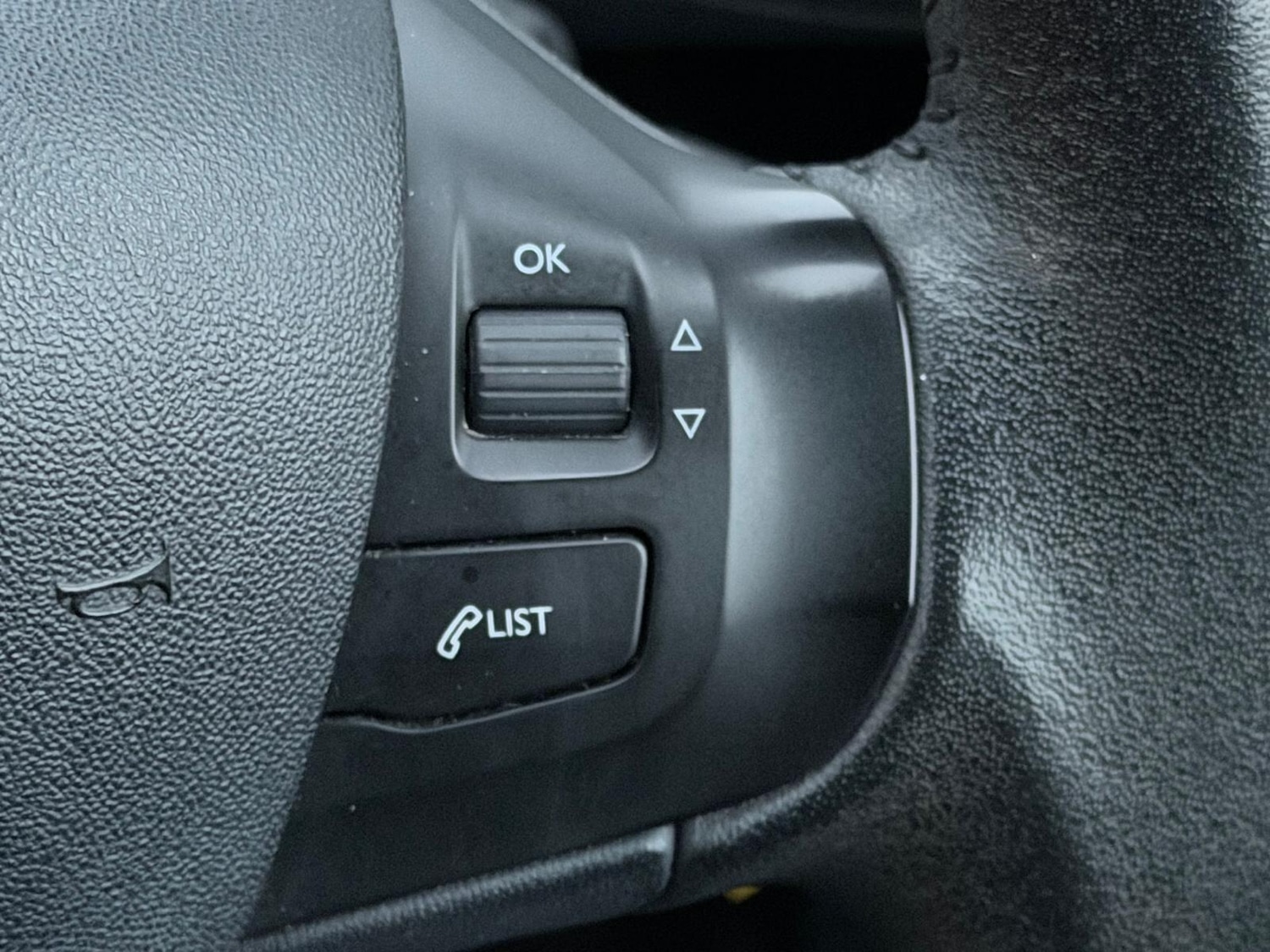 Used Peugeot 2008 for sale - 77084508: Photo 24