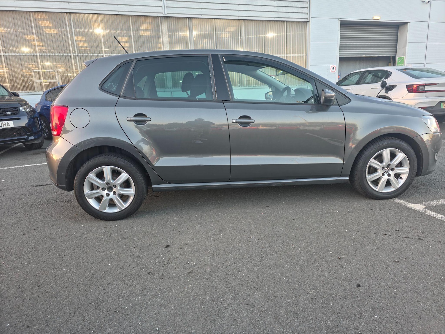 Used Volkswagen Polo 2011 for sale - 76608081: Photo 12