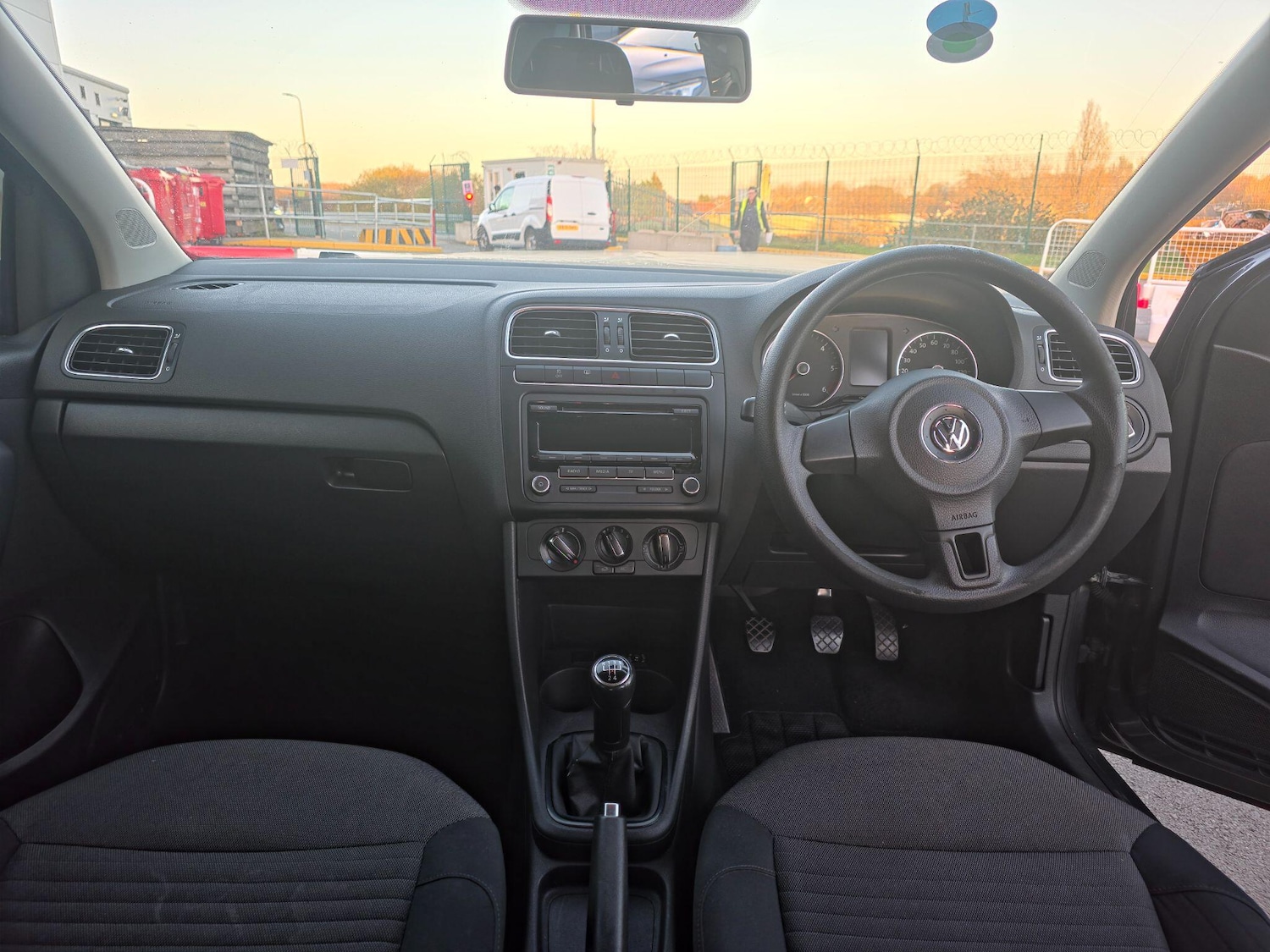 Used Volkswagen Polo 2011 for sale - 76608081: Photo 15