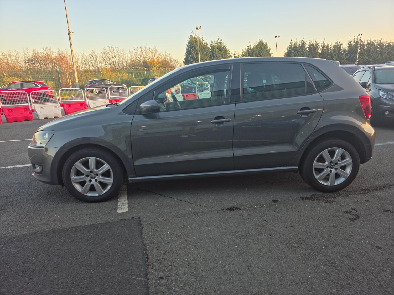 Used Volkswagen Polo 2011 for sale - 76608081: Photo 9