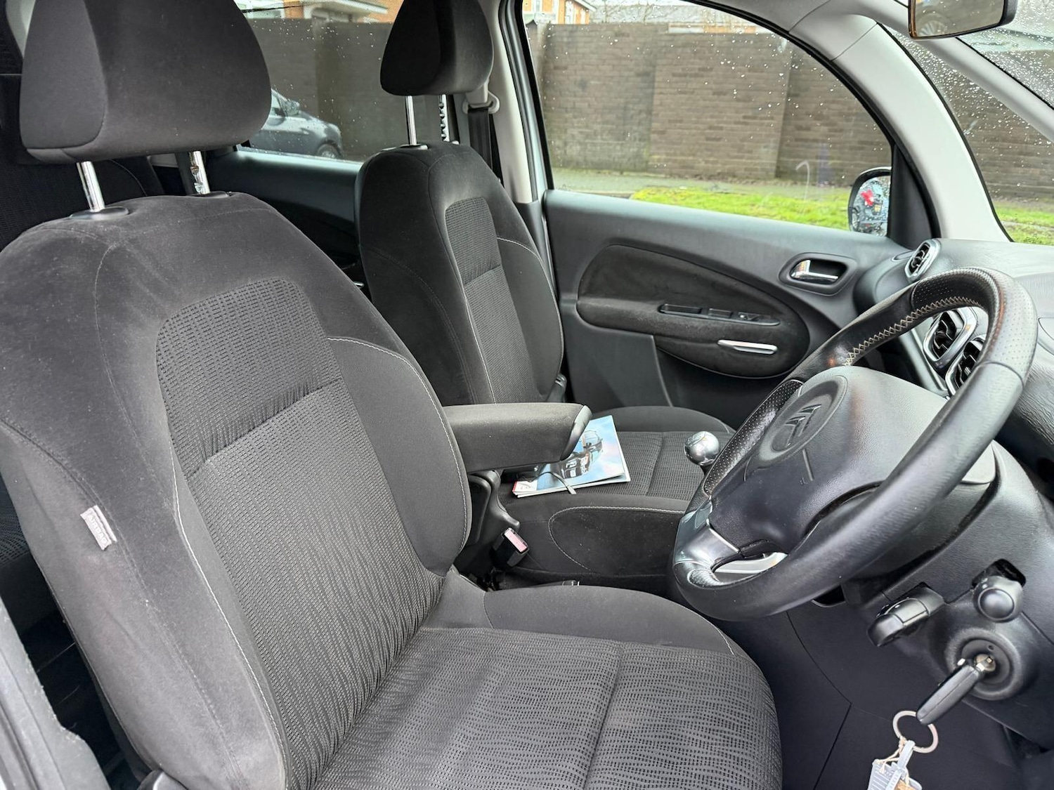 Used Citroen C3 Picasso 2010 for sale - 77478750: Photo 13