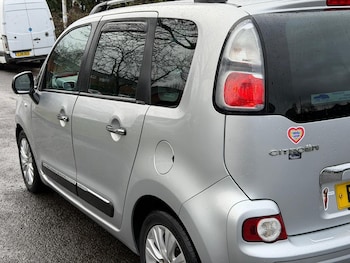 Used Citroen C3 Picasso 2010 for sale - 77478750: Photo