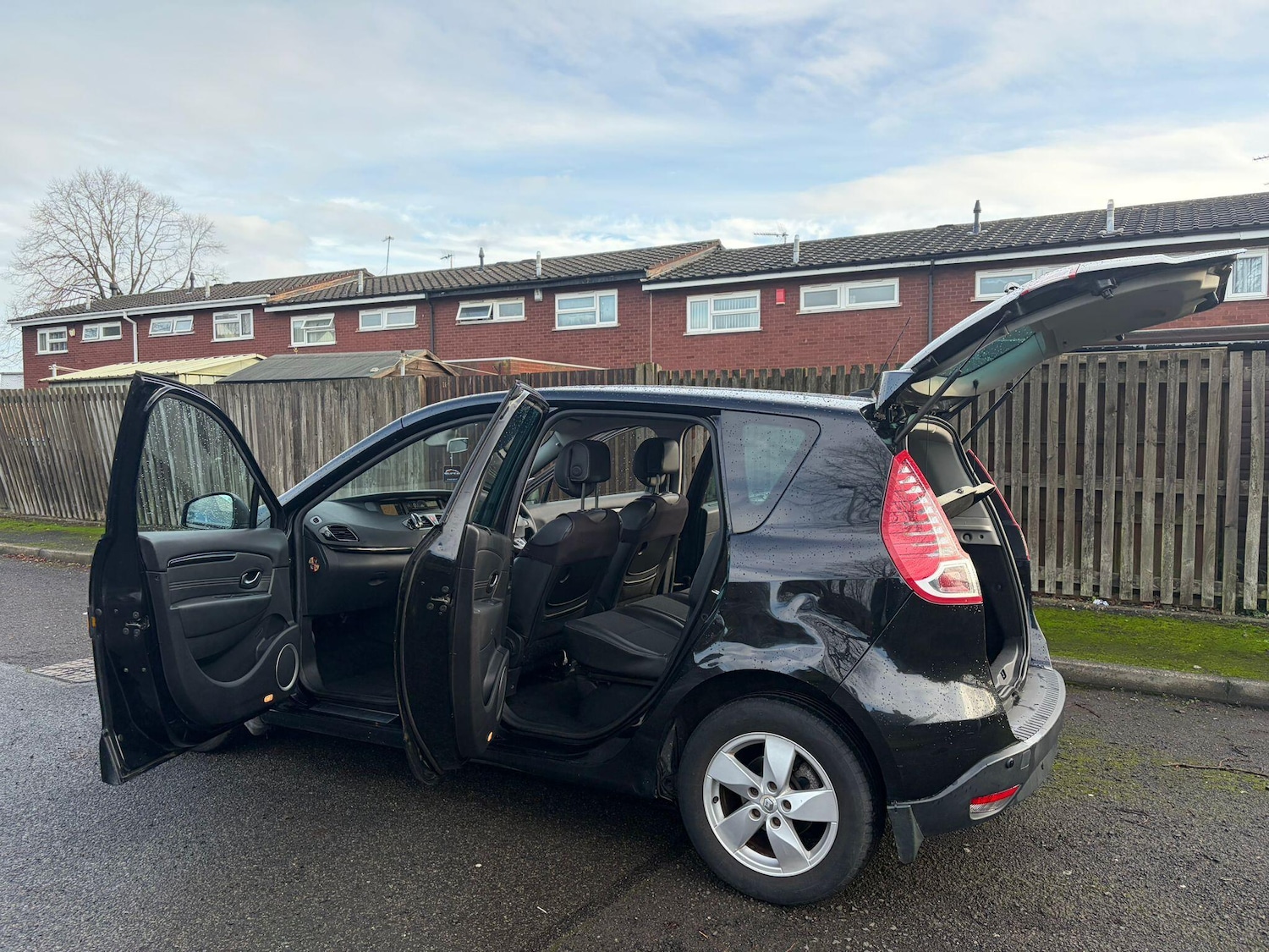 Used Renault Scenic 2011 for sale - 76964370: Photo 13