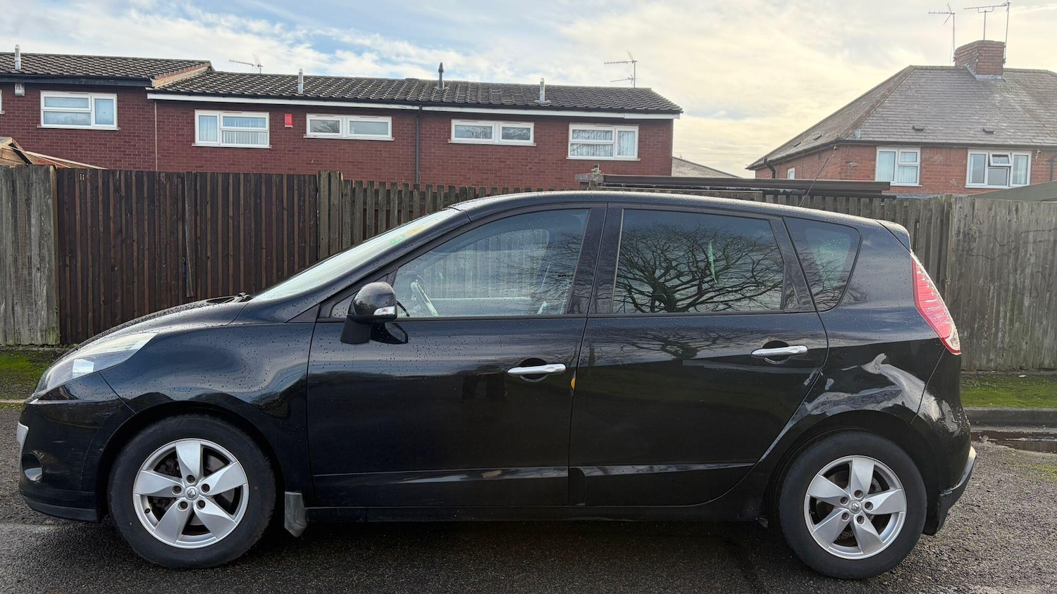 Used Renault Scenic 2011 for sale - 76964370: Photo 14