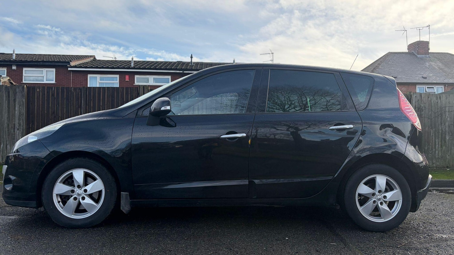 Used Renault Scenic 2011 for sale - 76964370: Photo 15