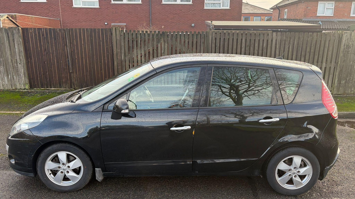 Used Renault Scenic 2011 for sale - 76964370: Photo 16
