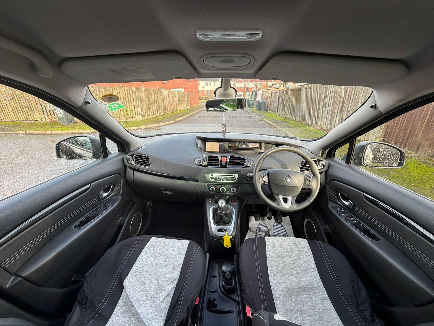 Used Renault Scenic 2011 for sale - 76964370: Photo 27