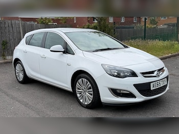 Used Vauxhall Astra 2015 for sale - 78934521: Photo