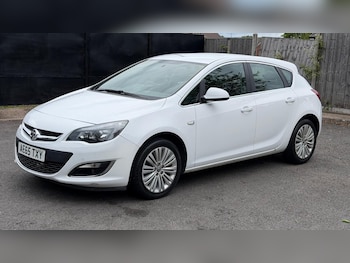 Used Vauxhall Astra 2015 for sale - 78934521: Photo