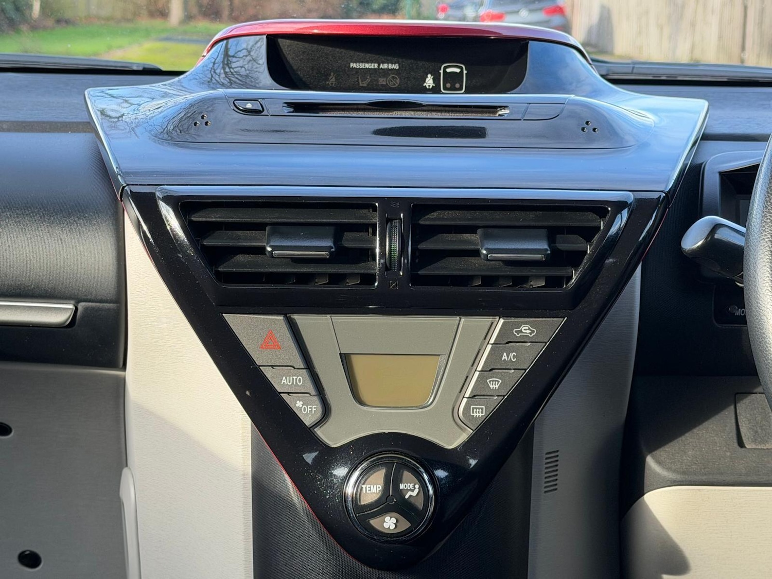 Used Toyota IQ 2011 for sale - 76913770: Photo 17