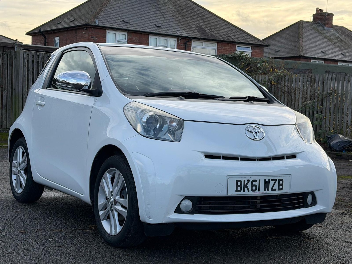 Used Toyota IQ 2011 for sale - 76913770: Photo 2