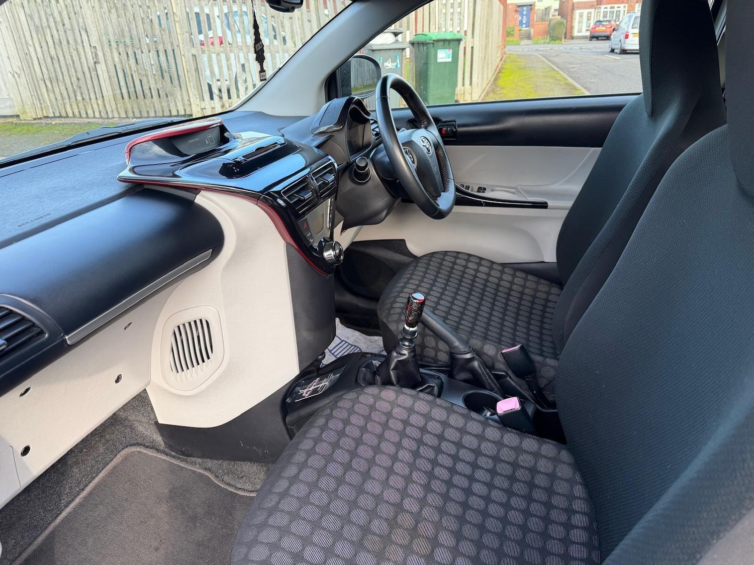 Used Toyota IQ 2011 for sale - 76913770: Photo 35