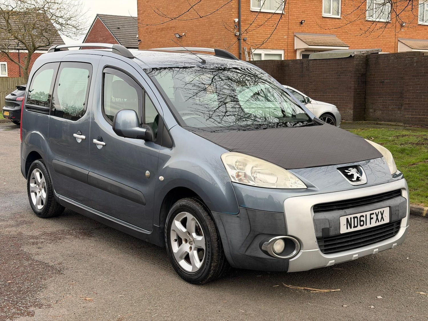 Used Peugeot Partner Tepee 2011 for sale - 77586530: Photo 1