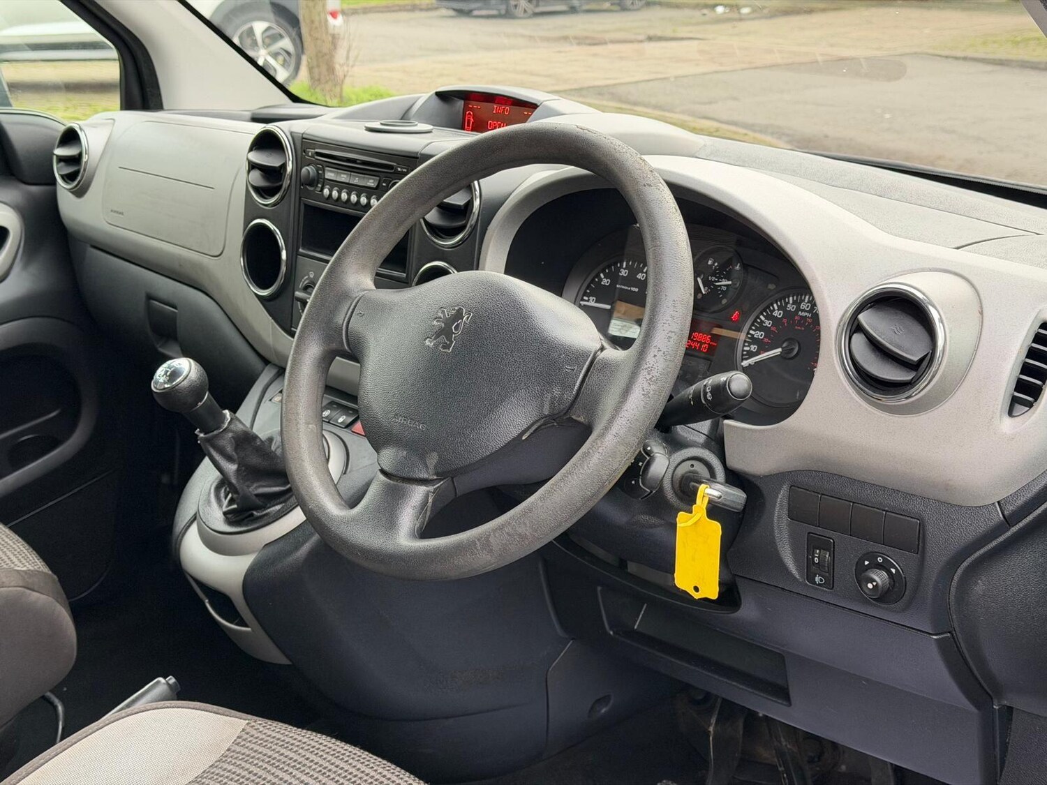 Used Peugeot Partner Tepee 2011 for sale - 77586530: Photo 12