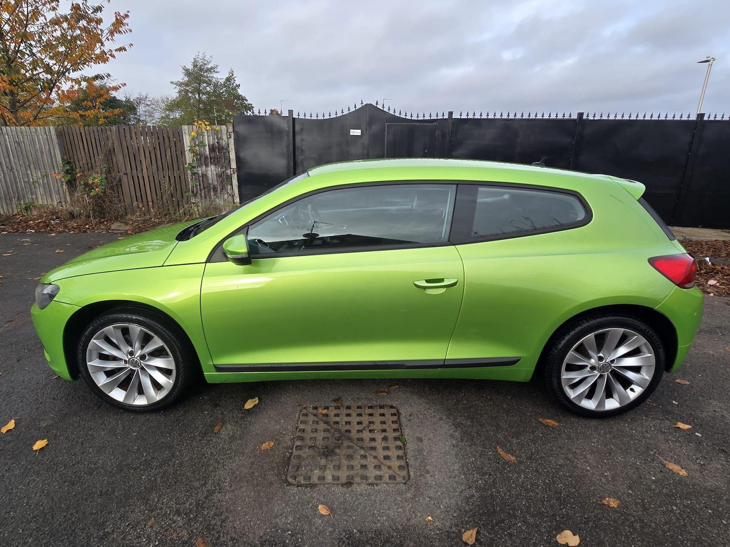 Used Volkswagen Scirocco 2010 for sale - 76528016: Photo 14