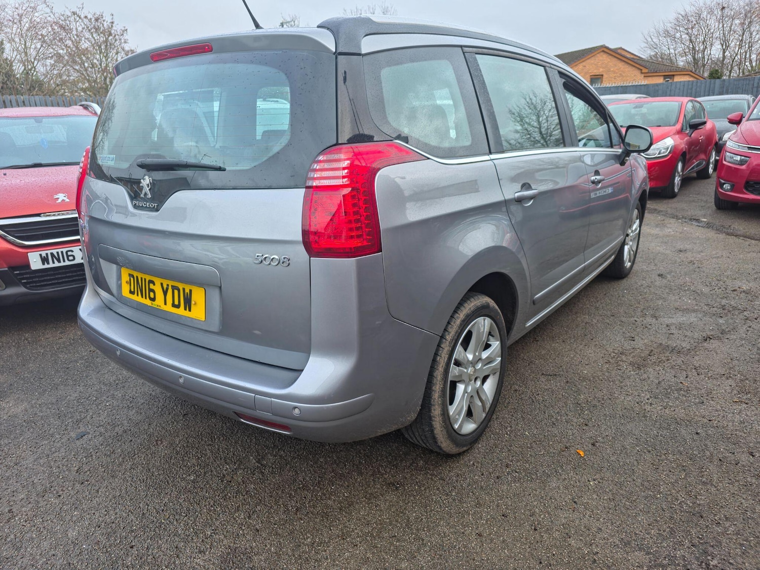 Used Peugeot 5008 2016 for sale - 76549107: Photo 14