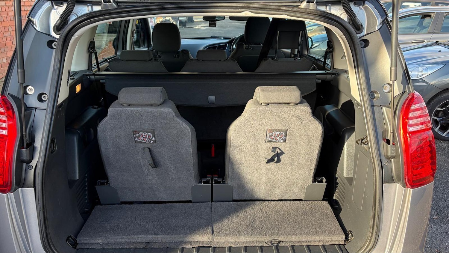 Used Peugeot 5008 2016 for sale - 76549107: Photo 35