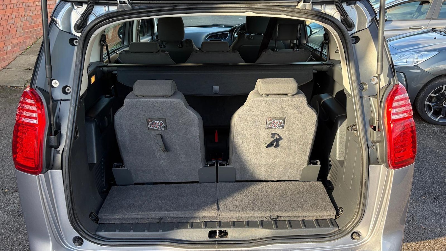 Used Peugeot 5008 2016 for sale - 76549107: Photo 38