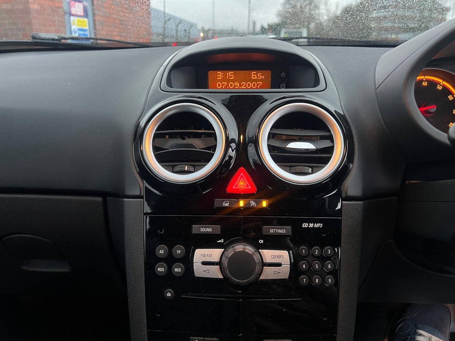 Used Vauxhall Corsa 2007 for sale - 77306261: Photo 13