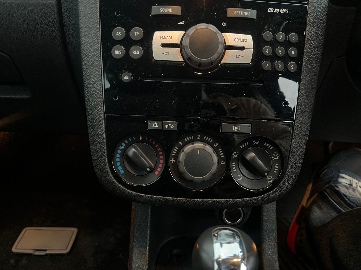 Used Vauxhall Corsa 2007 for sale - 77306261: Photo 17