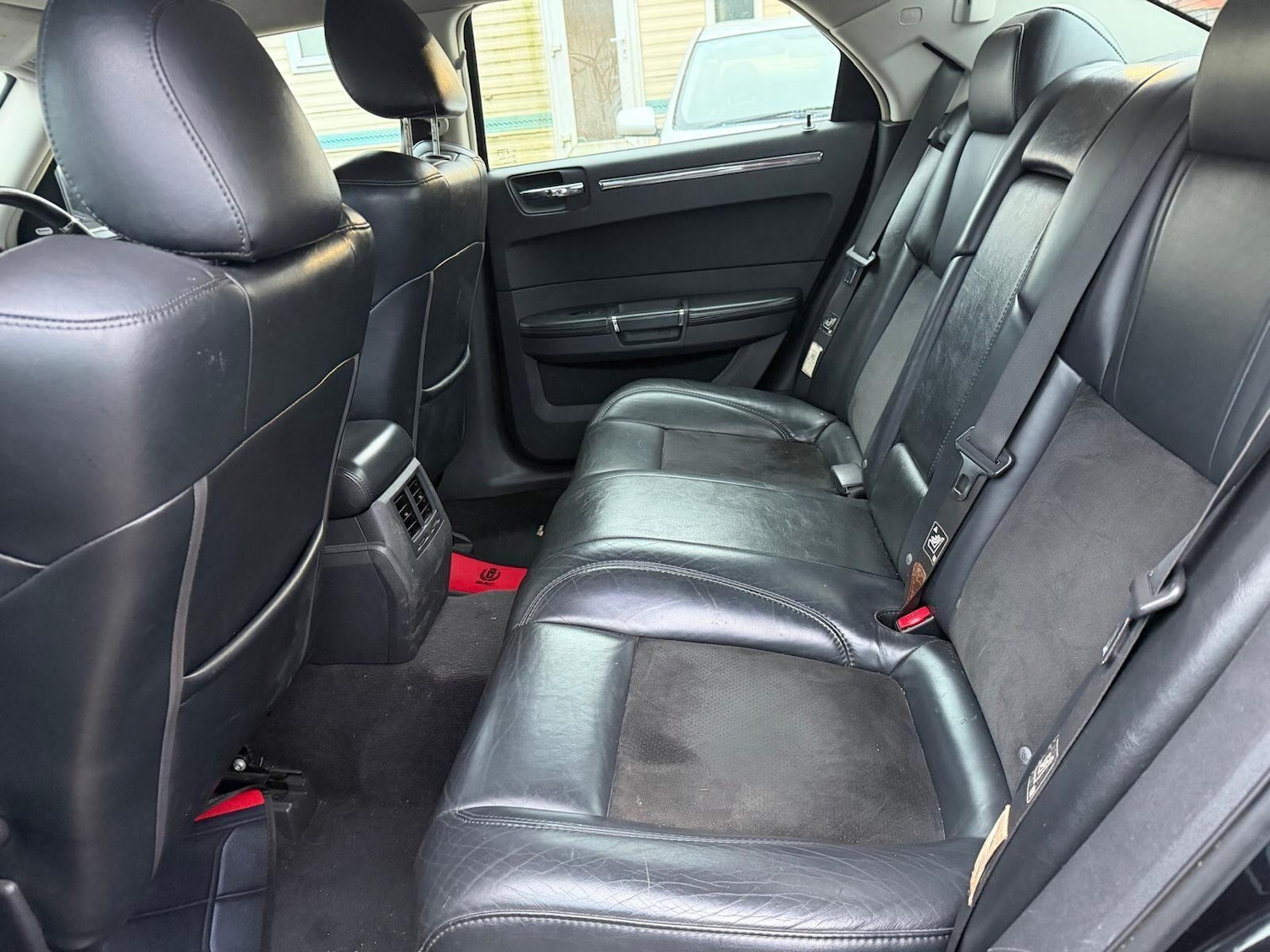 Used Chrysler 300C 2010 for sale - 77737734: Photo 19