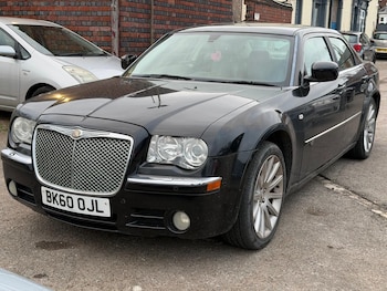 Used Chrysler 300C 2010 for sale - 77737734: Photo