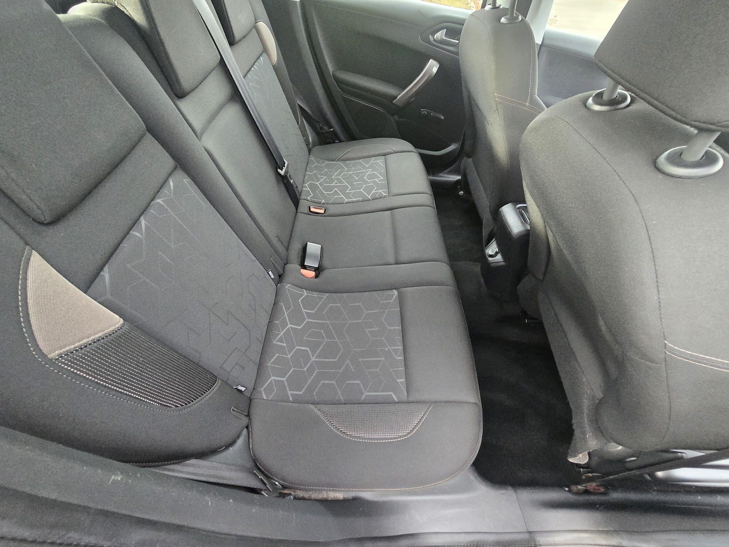 Used Peugeot 2008 2014 for sale - 76993025: Photo 28