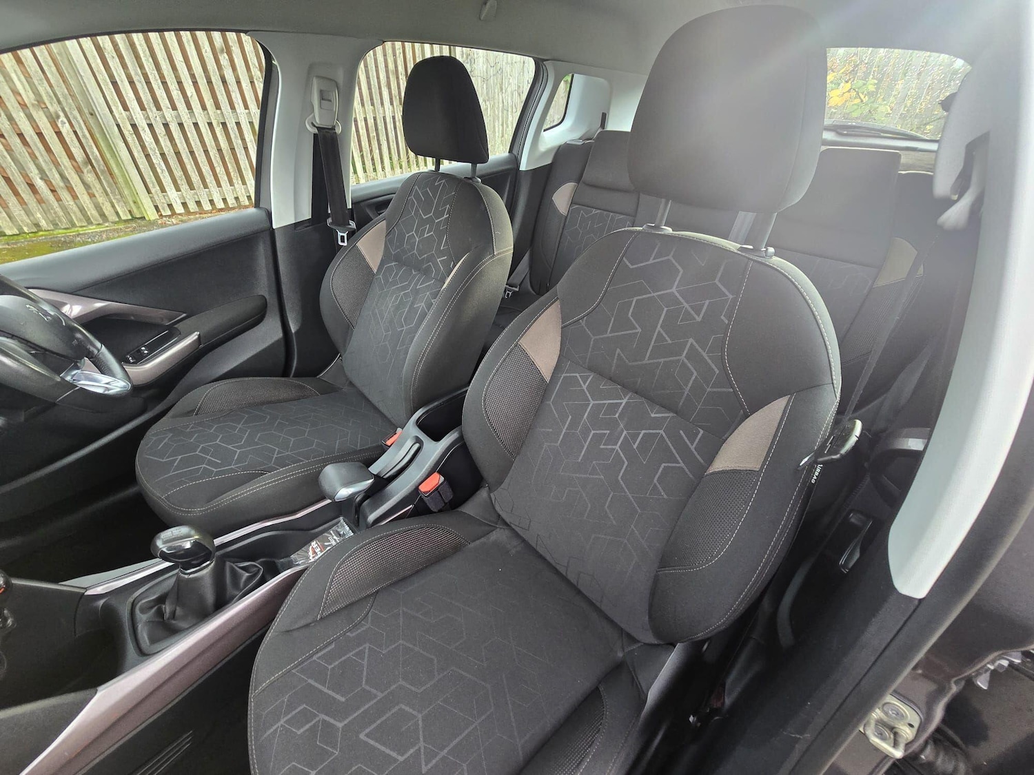 Used Peugeot 2008 2014 for sale - 76993025: Photo 41