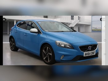 Used Volvo V40 2014 for sale - 76527810: Photo