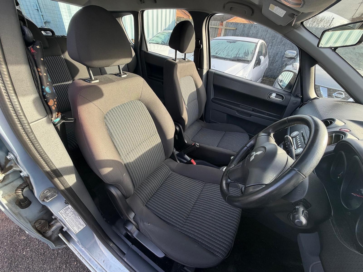 Used Mitsubishi Colt for sale - 77267952: Photo 35