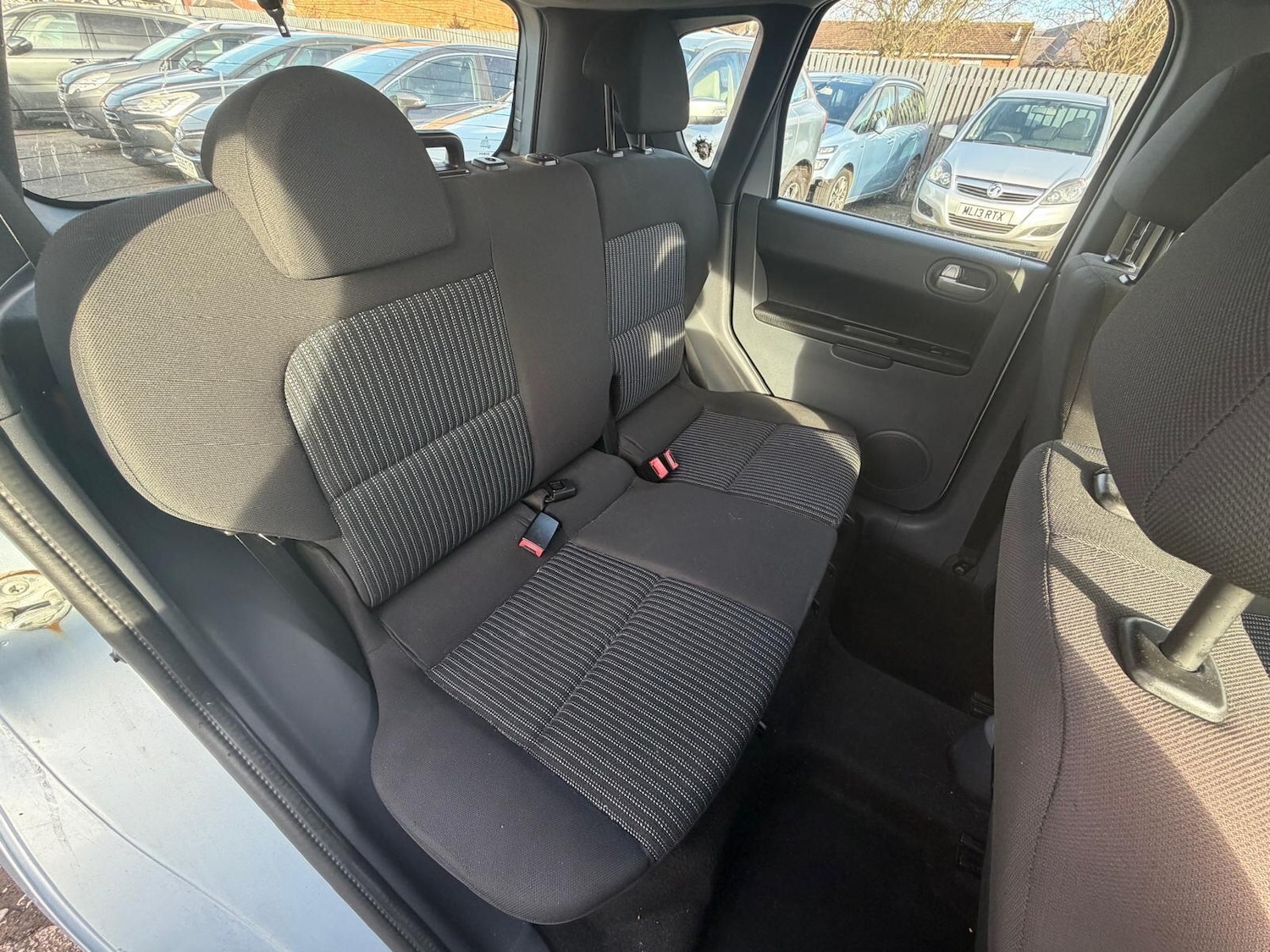 Used Mitsubishi Colt for sale - 77267952: Photo 39