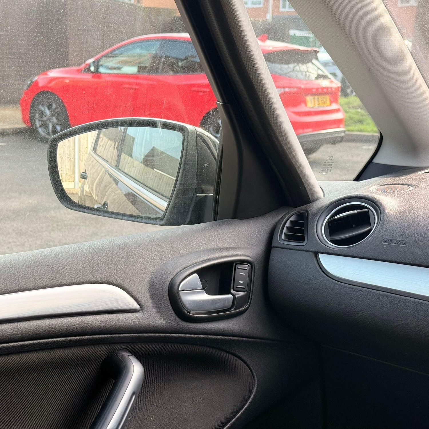 Used Ford S-Max 2015 for sale - 77970559: Photo 25