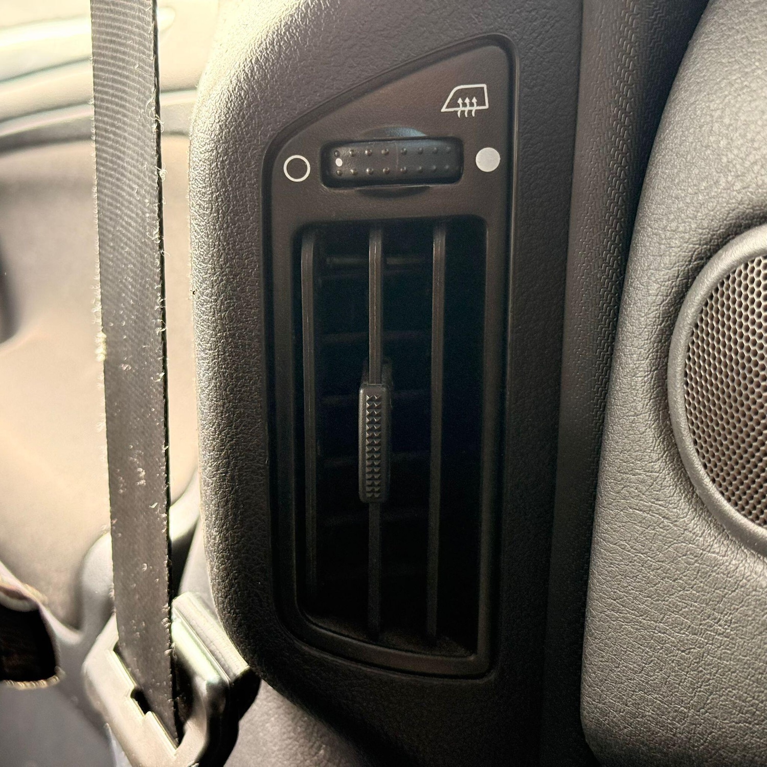 Used Ford S-Max 2015 for sale - 77970559: Photo 32