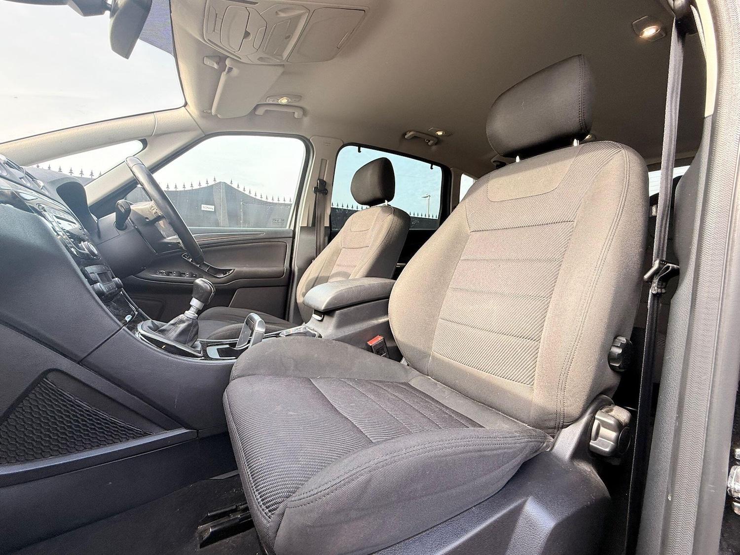 Used Ford S-Max 2015 for sale - 77970559: Photo 41