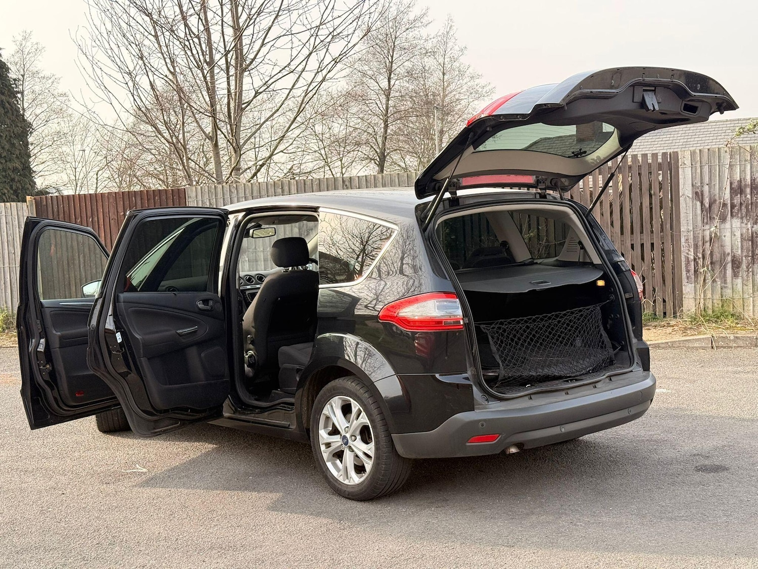 Used Ford S-Max 2015 for sale - 77970559: Photo 9