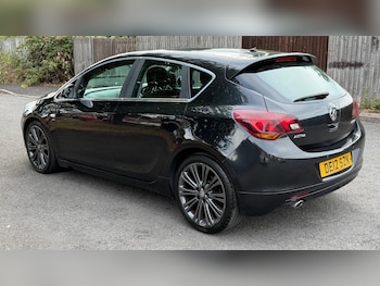 Used Vauxhall Astra 2012 for sale - 79565640: Photo