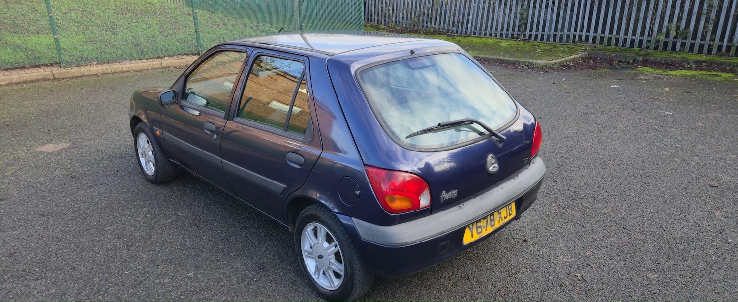 Used Ford Fiesta 2001 for sale - 77387031: Photo 12