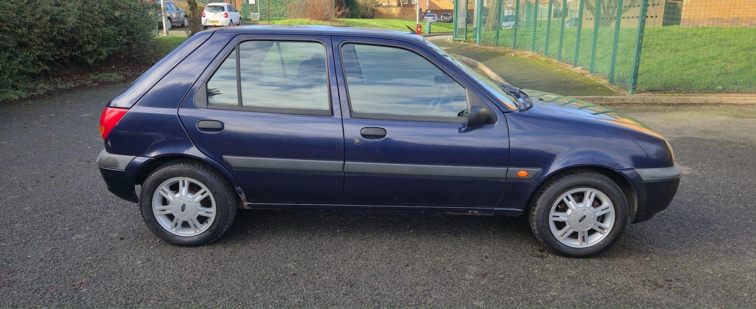 Used Ford Fiesta 2001 for sale - 77387031: Photo 19