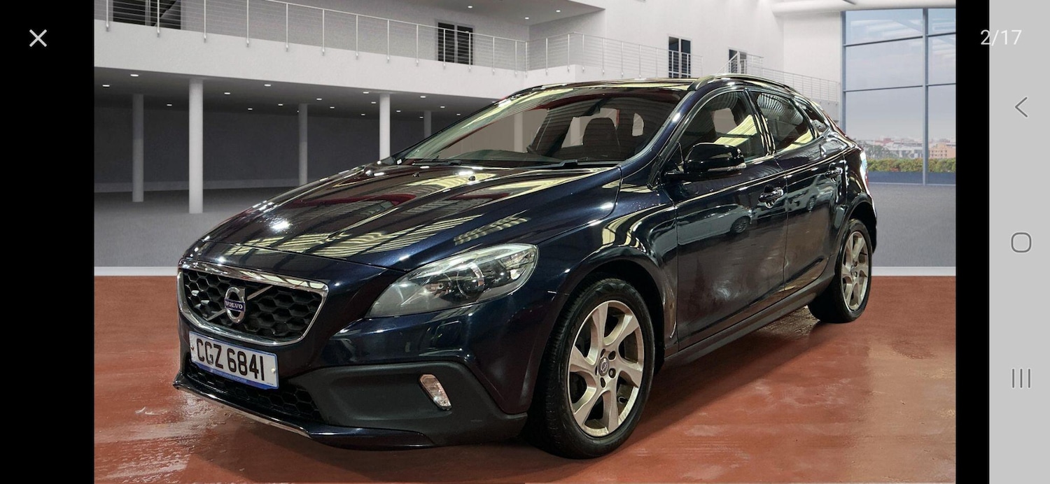Used Volvo V40 2016 for sale - 77559382: Photo 2