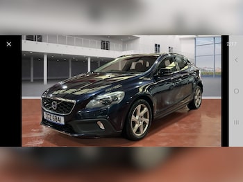 Used Volvo V40 Cross Country 2016 for sale - 77559382: Photo