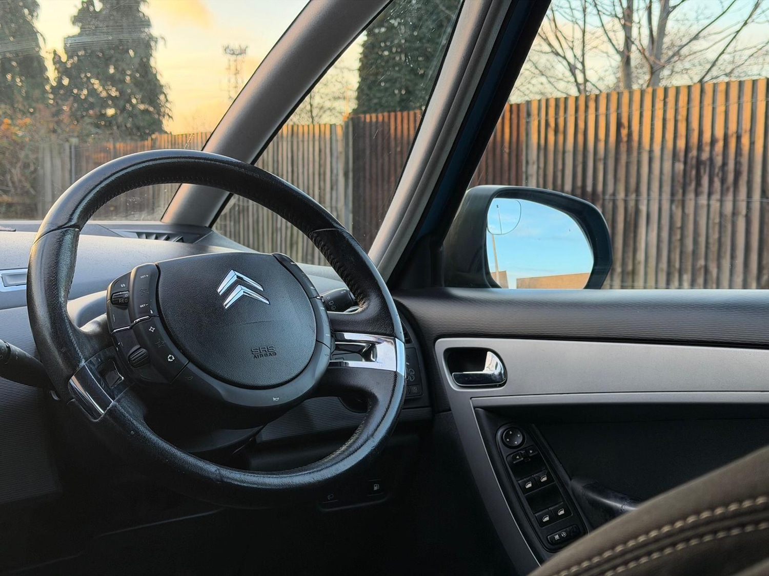 Used Citroen C4 Picasso 2008 for sale - 76964430: Photo 44