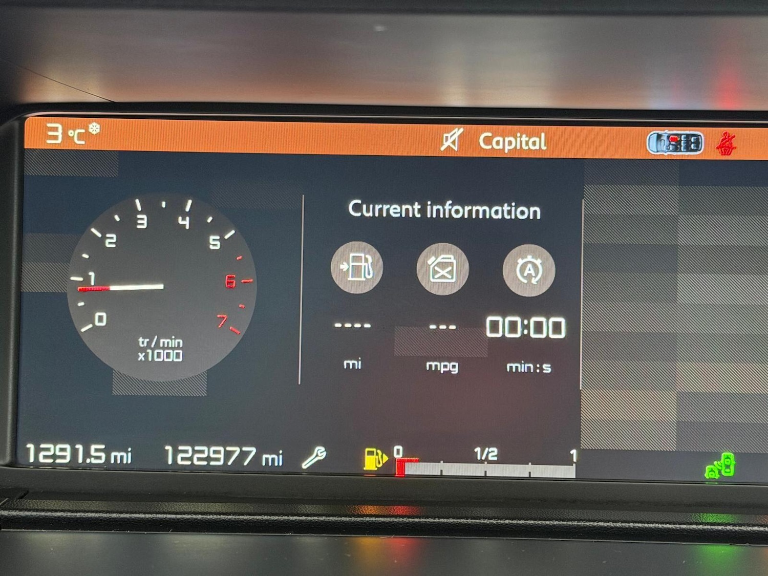 Used Citroen Grand C4 Picasso 2016 for sale - 77549590: Photo 30